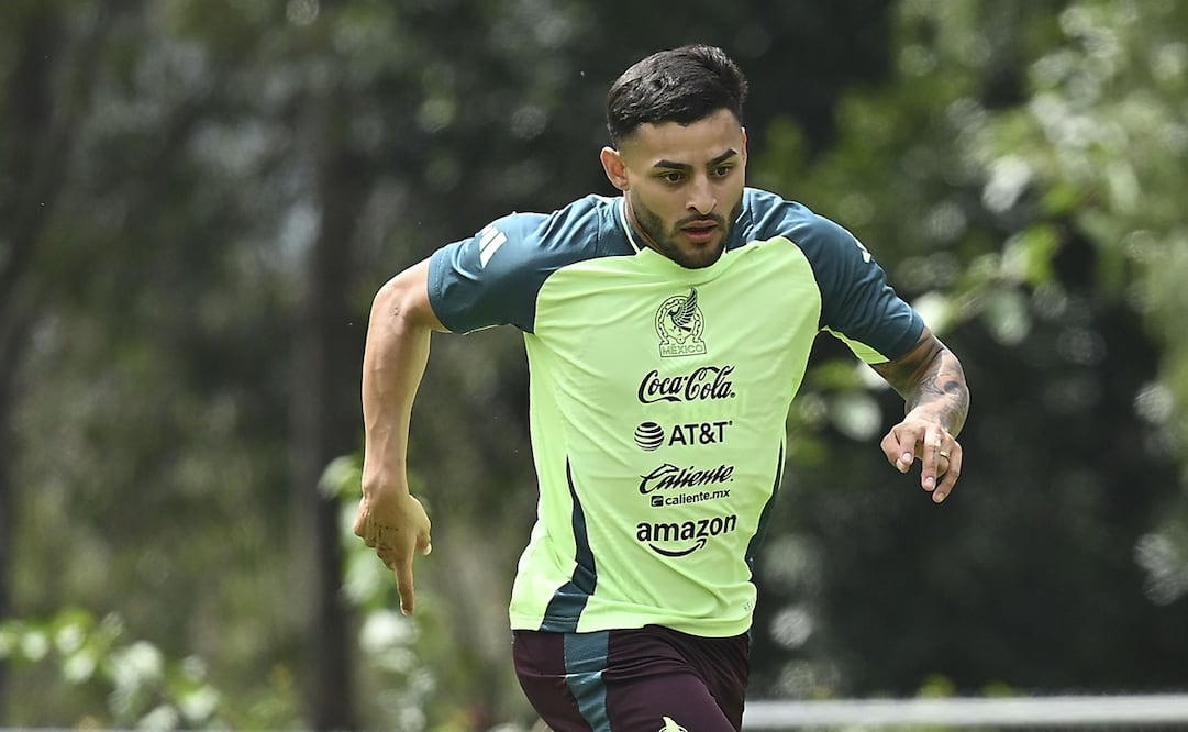 Alexis Vega en entrenamiento con la Selección Mexicana - Foto: Imago7