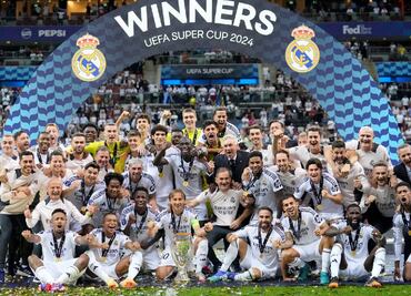 Kylian Mbappé se estrenó con el título de la Supercopa de Europa con el Real Madrid
