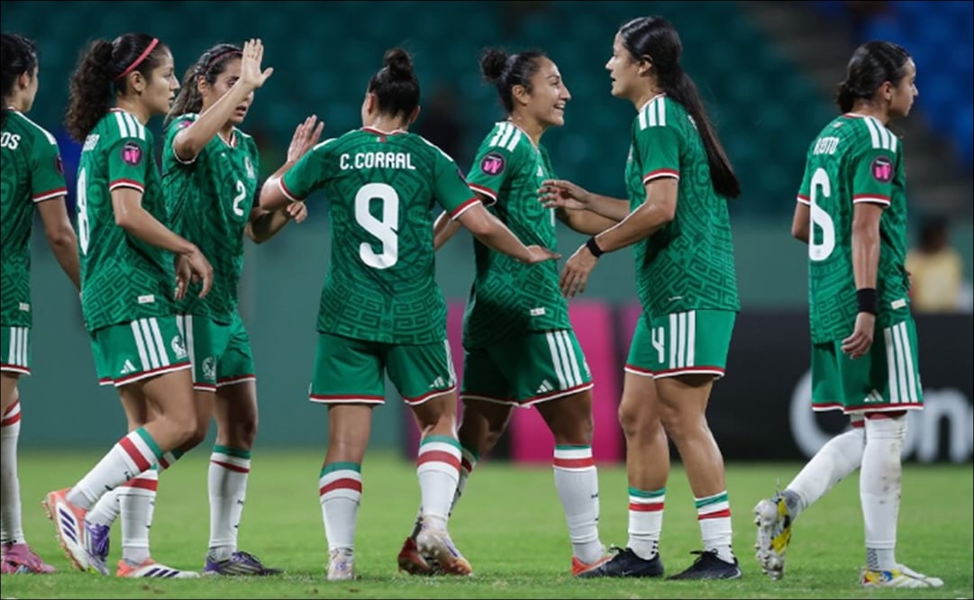 Jugadoras de la Selección Mexicana Femenil festejan uno de los 14 goles anotados ante San Vicente y las Granadinas. FOTO: @miseleccionfem