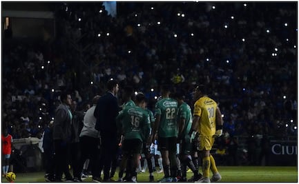 ¡Se fue la luz! En el partido entre León y Cruz Azul los reflectores dejaron de funcionar