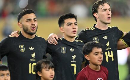 Gilberto Mora jugaría tres Mundiales en menos de un año con la Selección Mexicana