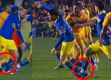 VIDEO: La dura entrada de Rafael Carioca sobre Diego Valdés que 'perdonó' el árbitro Marco Ortiz