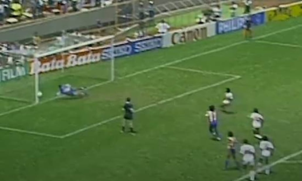 Roberto 'Gato' Fernández detuvo el penalti de Hugo Sánchez en el Mundial de 1986. Foto: Especial