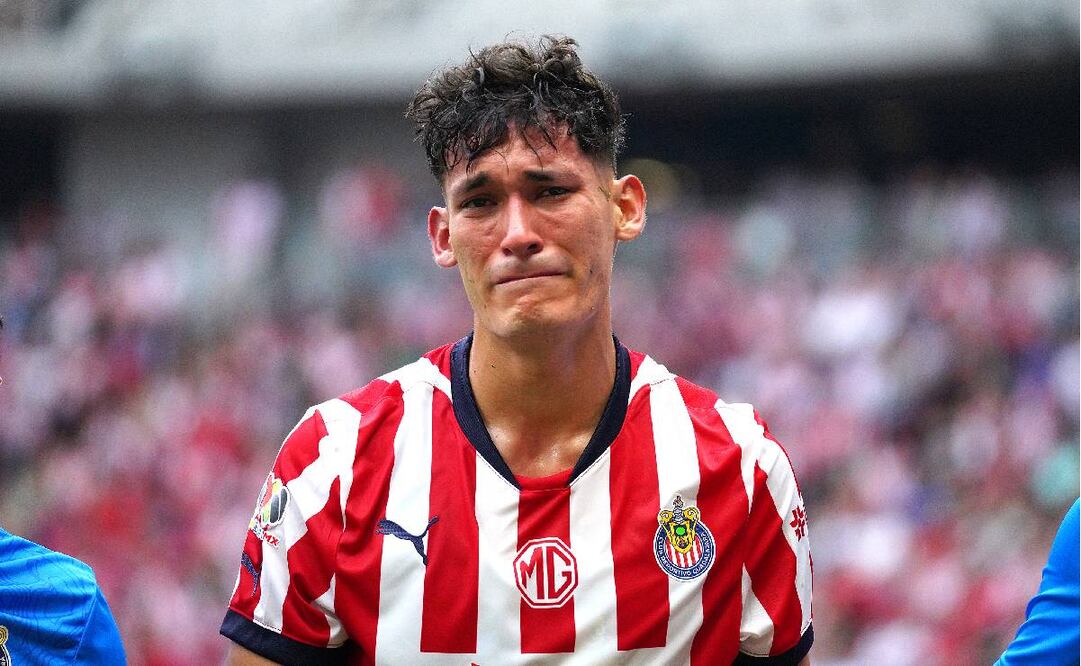 Chiquete Orozco ya no quiere seguir en Chivas y mete presión para que se dé su fichaje a Cruz Azul. Foto: Imago7