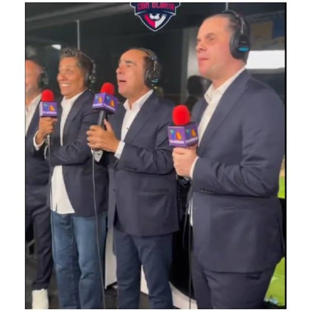 TV Azteca transmitió el miércoles por la noche desde el Estadio Universitario. Foto: Especial