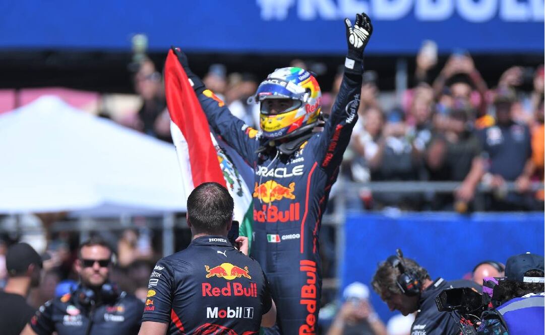 Checo Pérez seguirá ligado a Red Bull en 2025. Foto: Imago7
