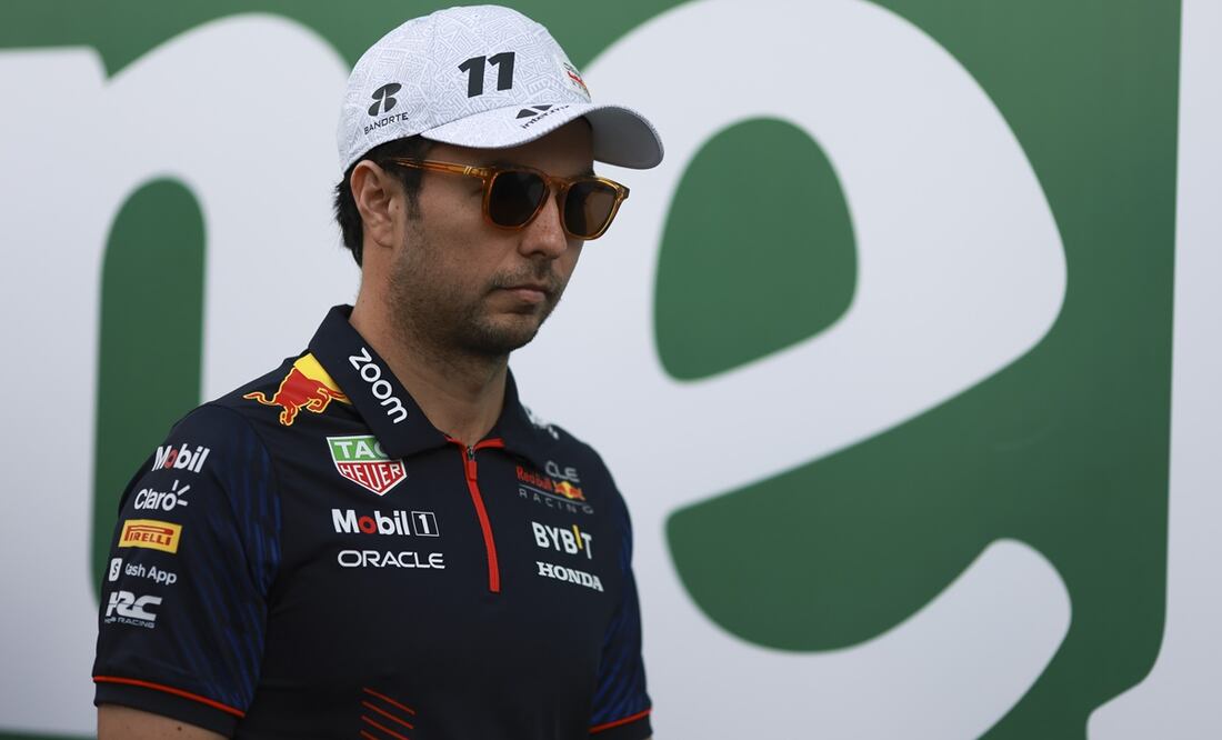 Checo Pérez reconoció que tomó un "riesgo muy grande" y se "olvidó del campeonato" / FOTO: Imago7