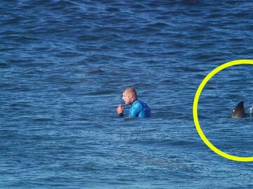 Video: Surfista se salva de un ataque de tiburón en plena competencia