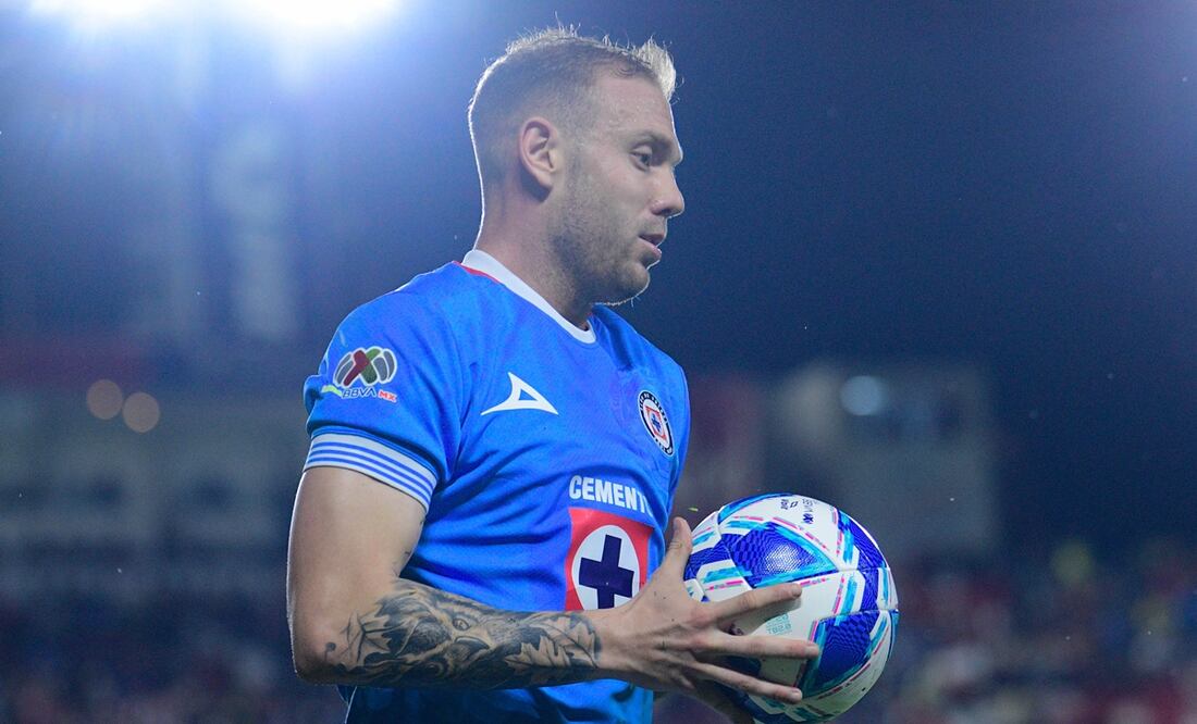 Rotondi con Cruz Azul, durante un partido del Apertura 2024 de la Liga MX - Foto: Imago7