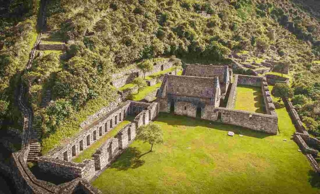 Choquequirao, en Perú, es una de las joyas arqueológicas que solo se puede llegar por ruta de senderismo. Foto: Intrepid Travel