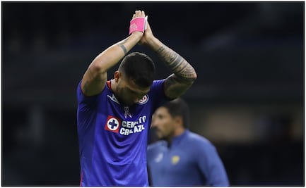 Cruz Azul no perdería a su capitán... Escobar manda mensaje en redes y parece haber acuerdo con Anselmi