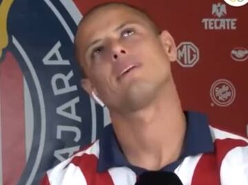 'Me vale ma... cómo me califiquen, por eso no estudié, para perseguir una pelota', Chicharito explotó contra periodista