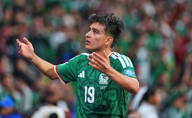 Gilberto Mora: Su agente, Rafaela Pimienta, pide no cargar el peso de México sobre sus hombros