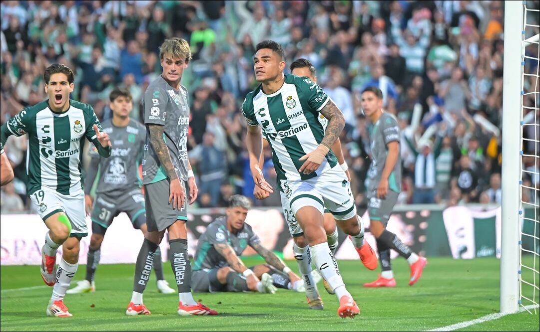 Anderson Santamaría celebra el gol del triunfo de Santos ante León. FOTO: Imago7