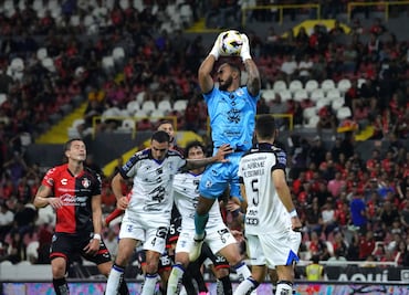 Querétaro le gana a Atlas y consigue su primer triunfo como visitante