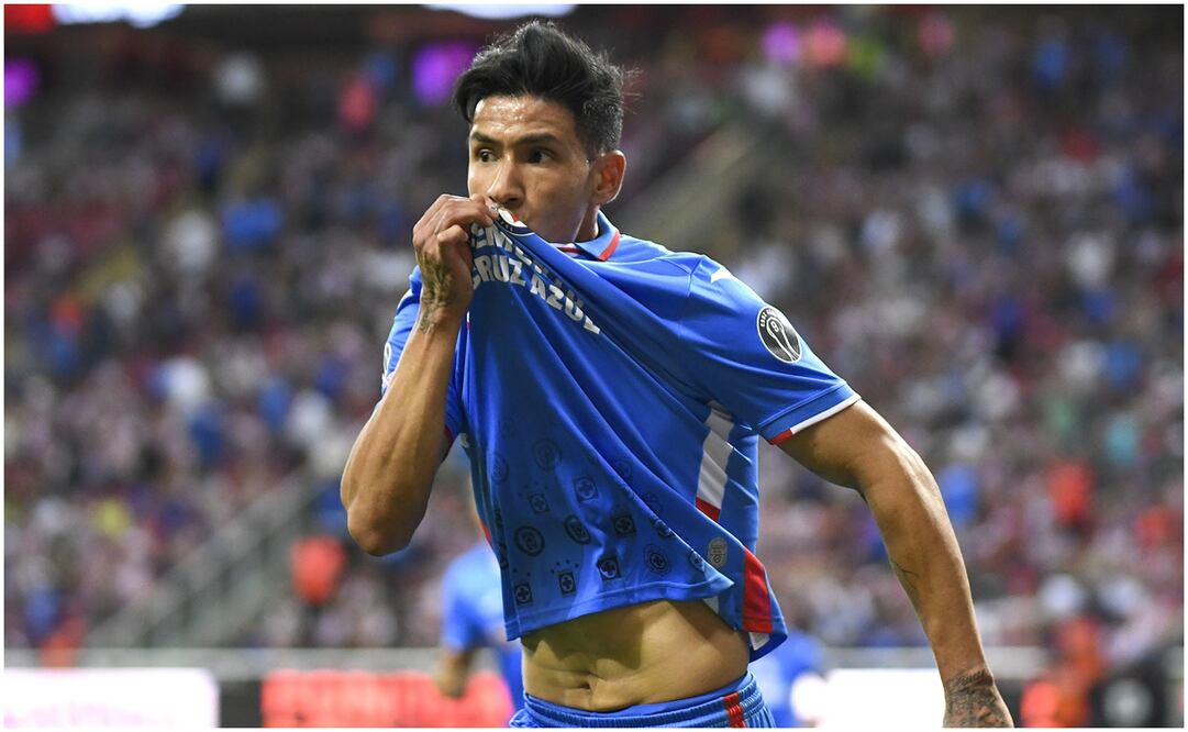 Uriel Antuna celebrando un gol frente a Chivas - Foto: Imago7