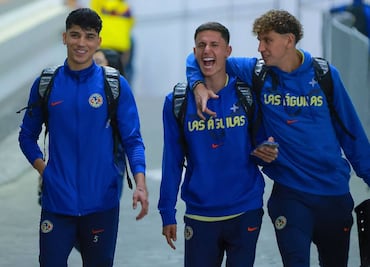 En América ya se habrían dado cuenta que Igor Lichnovsky está desconcentrado y rompiendo el vestidor