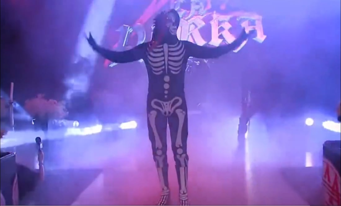 La Parka reapareció en la función Rey de Reyes de Triple A. FOTO: Captura