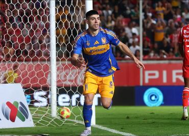 Los Tigres rugieron en el último suspiro para cortar la racha ganadora del Necaxa