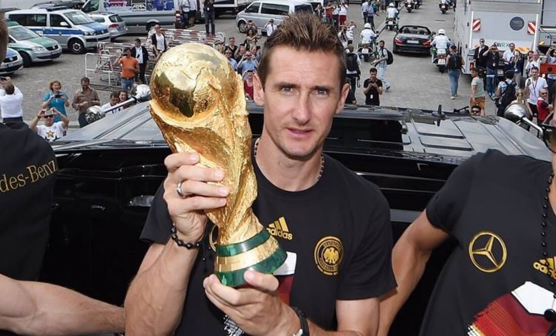 ¿Quién es Miroslav Klose, el máximo goleador de los Mundiales?