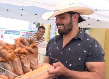 Francisco Vega, el churrero sexy que “incendia” las redes sociales