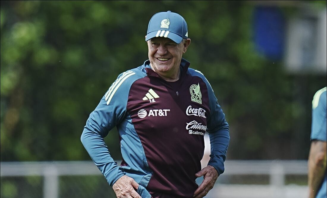 Javier Aguirre, durante un entrenamiento de la Selección Mexicana. FOTO: Imago7