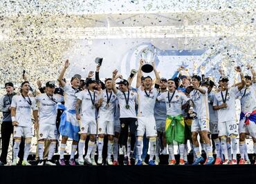 LA Galaxy rompe sequía de títulos de una década tras vencer al NY Red Bulls