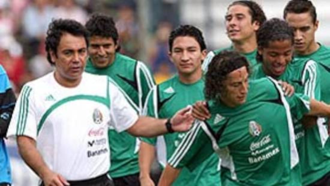 Hugo Sánchez dirigió a la Selección Mexicana de 2006 a 2008. Foto: Agencias