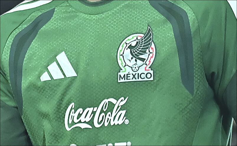 Directivo de la Selección Mexicana sostuvo romance con la actriz y modelo Ninel Conde