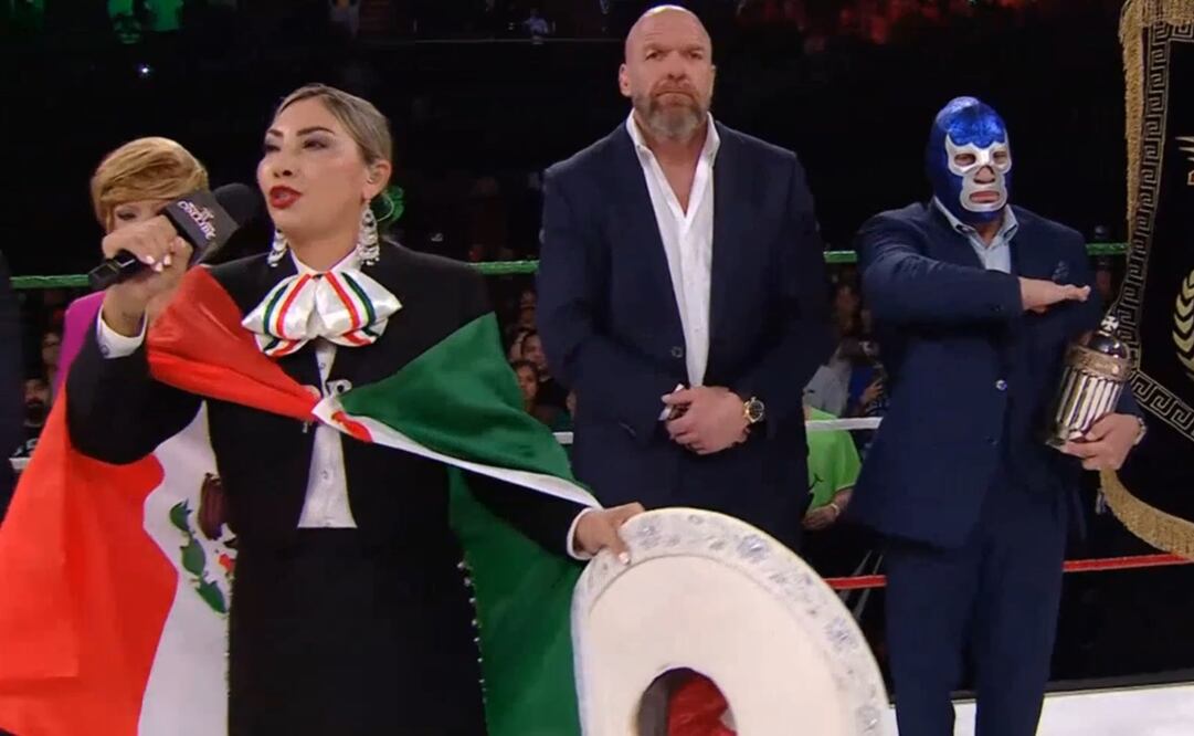 Deyra Barrera le cambia la letra al himno de México en Worlds Collide / Foto: Especial