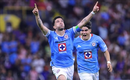 Cruz Azul le amargó la noche a las Chivas en su regreso al Estadio Jalisco como local