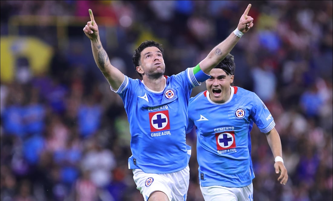 Nacho Rivero celebra el gol en contra de las Chivas en la Jornada 13 del Clausura 2025. FOTO: Imago7