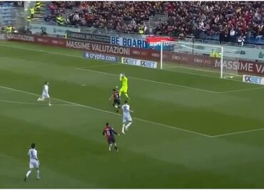 Guillermo Ochoa cometió un gran 'oso' con la Salernitana