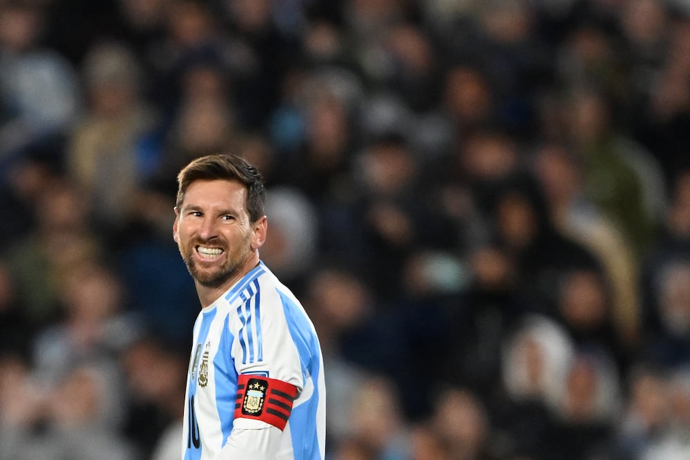 Lionel Messi durante las eliminatorias sudamericanas para el Mundial de 2026 - Foto: AFP