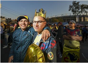 América llega al Estadio Azteca en medio de espectacular recibimiento para la Final