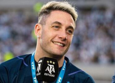 Conoce a Momo, el streamer que colecciona objetos con un valor incalculable de Leo Messi