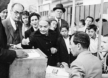 1953: Año en el que las mujeres mexicanas lograron el derecho a votar y ser votadas