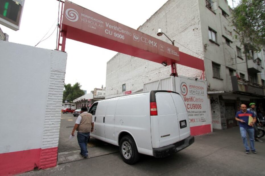 ¿Cuáles son las multas si no verifico mi auto?