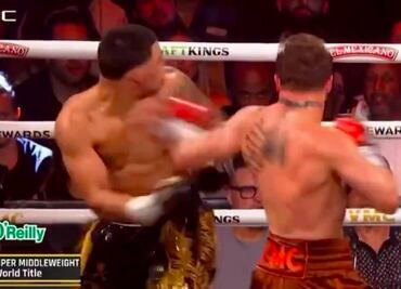 Canelo Álvarez mandó a la lona a Edgar Berlanga apenas en el tercer round
