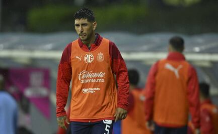 Pocho Guzmán habría pedido su salida de Chivas al saber que Paunovic seguirá siendo el técnico