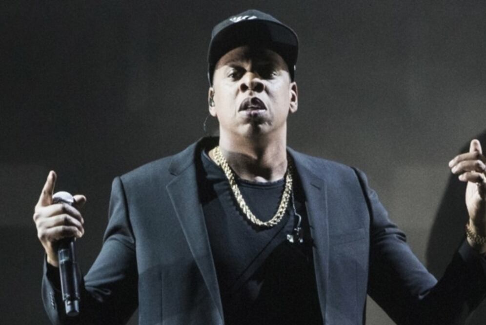 En su juventud fue un traficante de drogas pero Jay-Z logró cambiar y se convirtió en uno de los raperos más exitosos del mundo. Hoy tiene más de 100 millones de discos vendidos y una disquera, Roc-A-Fella Records. (Foto: Archivo)