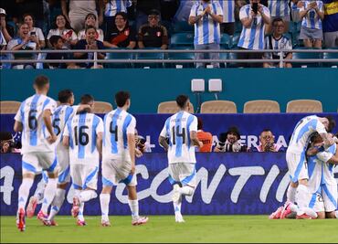 Argentina cierra su actividad del Grupo A con triunfo de 2-0 ante Perú en Copa América