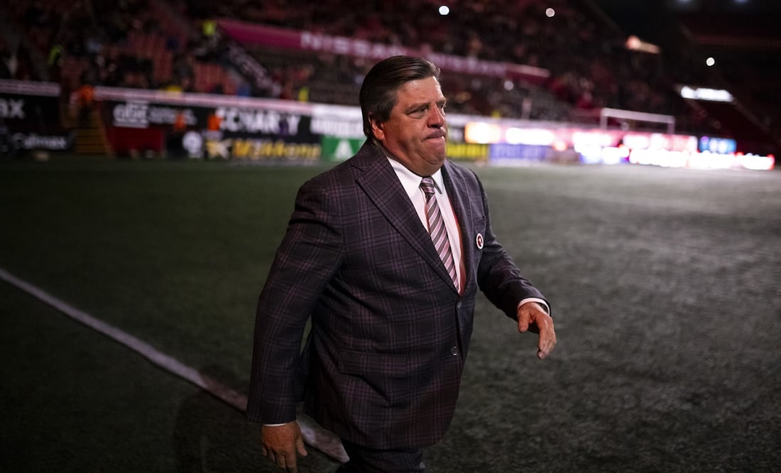 Miguel Herrera en Estadio Caliente en el Xolos vs Necaxa / FOTO: Imago7