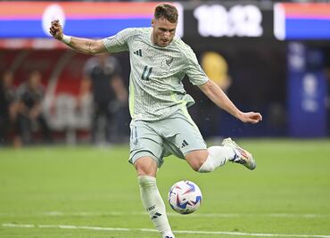 Santiago Giménez rompe el silencio, tras la derrota que México sufrió ante Venezuela: "Esto todavía no termina"