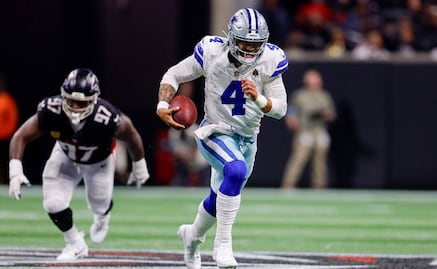Dak Prescott salió lesionado en la derrota de los Dallas Cowboys ante los Atlanta Falcons