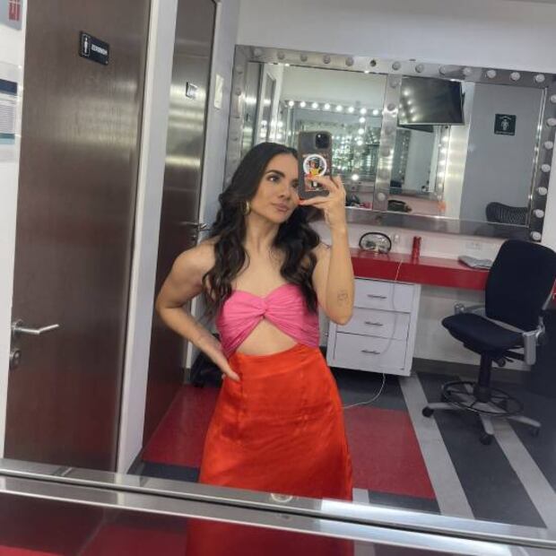 Julia Headley, conductora de ESPN, anunció que desde este sábado va a narrar juegos de la Liga MX en W Radio. Foto: Especial