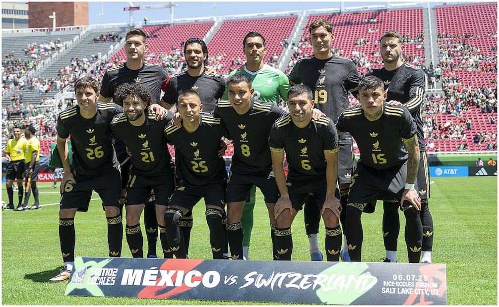 Selección Mexicana en el partido vs Suiza Foto: Imago7