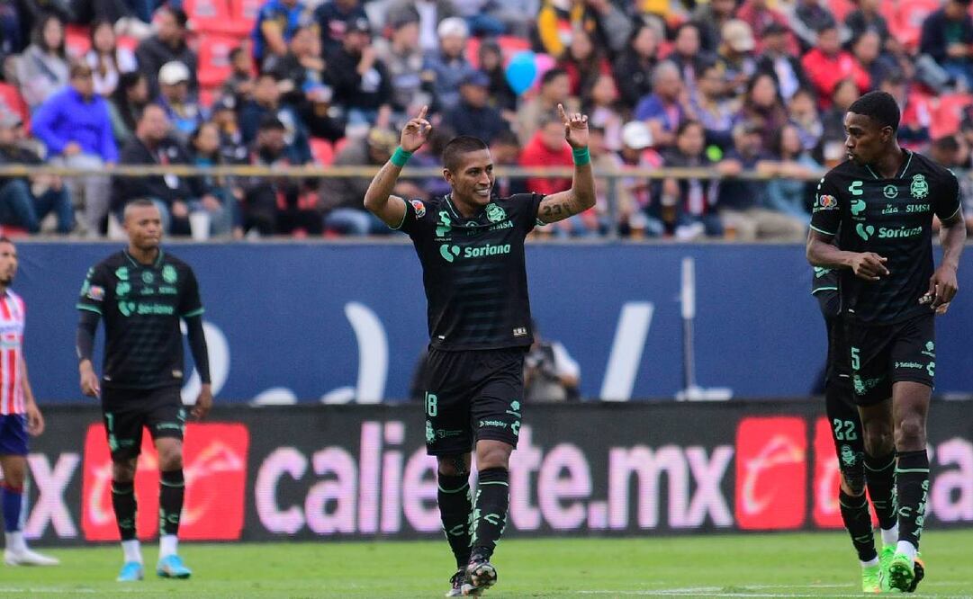 Santos derrotó a domicilio al Atlético de San Luis y se metió al Play In. Foto: Imago7