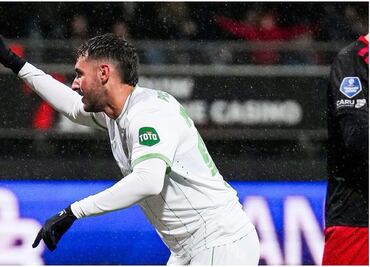 ¡Santi Giménez se luce con Hat-Trick en su regreso al gol con el Feyenoord!