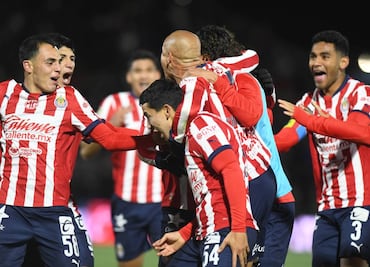 Chivas evitó un nuevo ridículo ante Juárez con golazo de un canterano